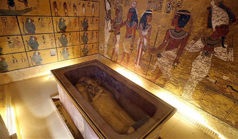 کشف 8 مومیایی باستانی در مصر